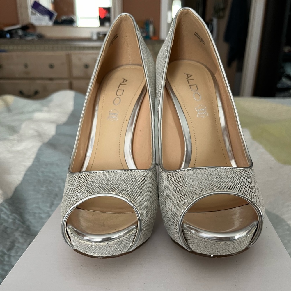 Gorgeous Aldo Hayth-86 heels!